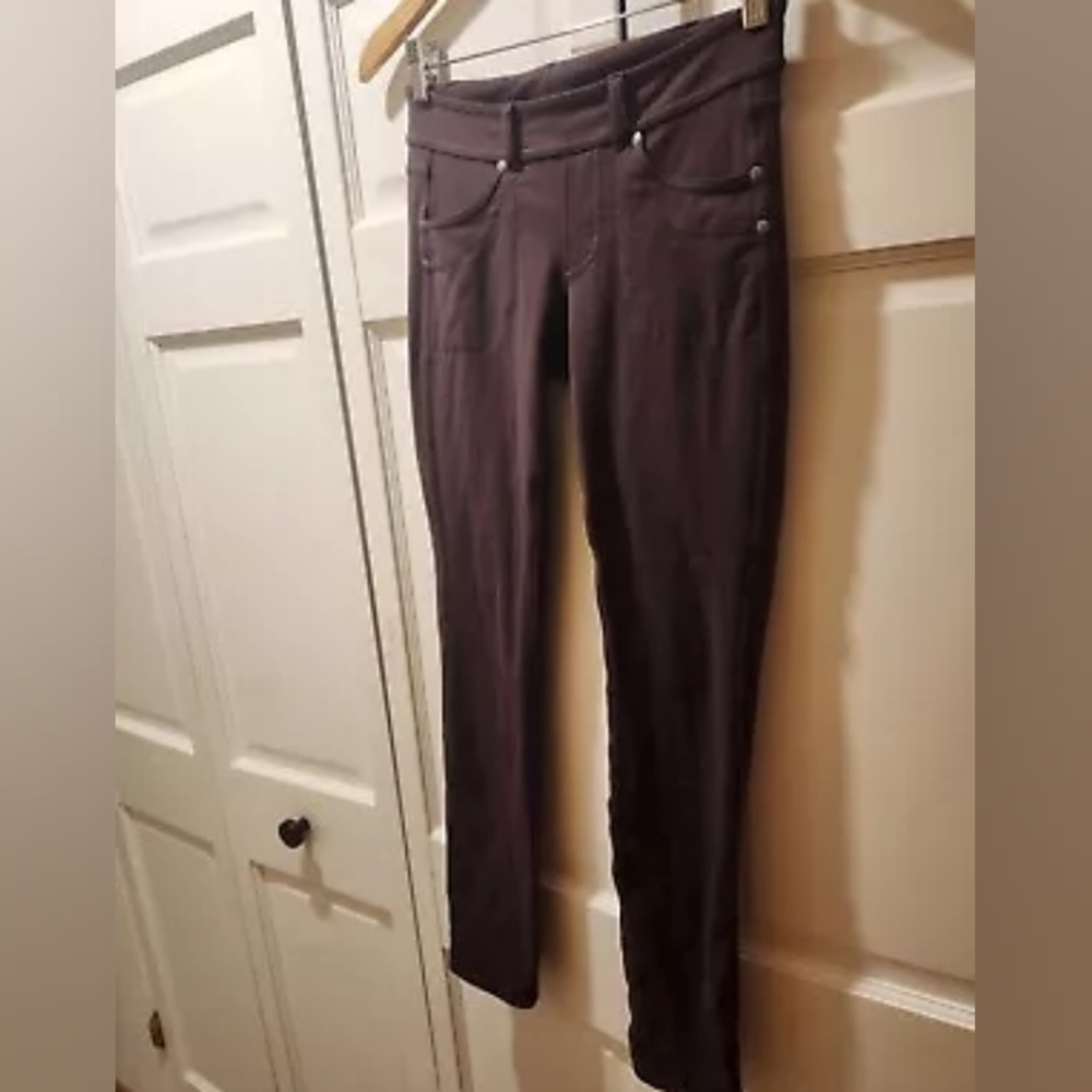 Athleta Bettona Leggings Size SP Small Petite Athletic Pants Stretch
